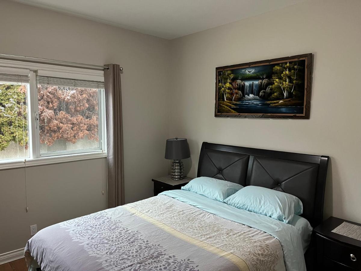 Lake View Yellow House By Winary Resort West Kelowna Ngoại thất bức ảnh