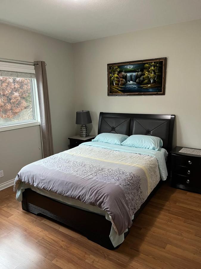 Lake View Yellow House By Winary Resort West Kelowna Ngoại thất bức ảnh